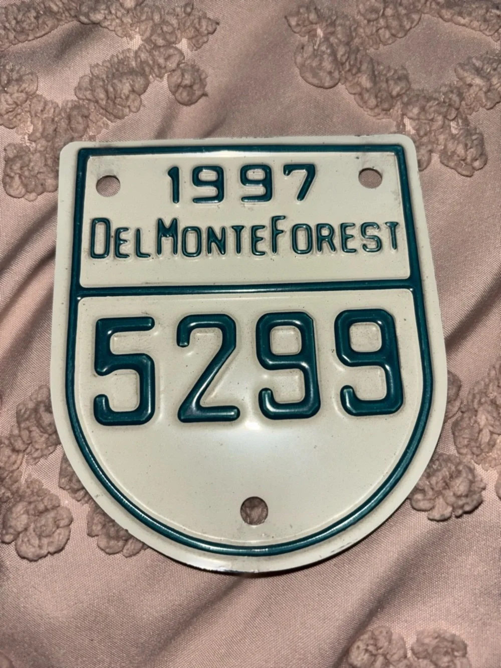 80s & 90s Del Monte Forest - Pebble Beach Auto Car License Plate Gate Badges (5) - Picture 7 of 7